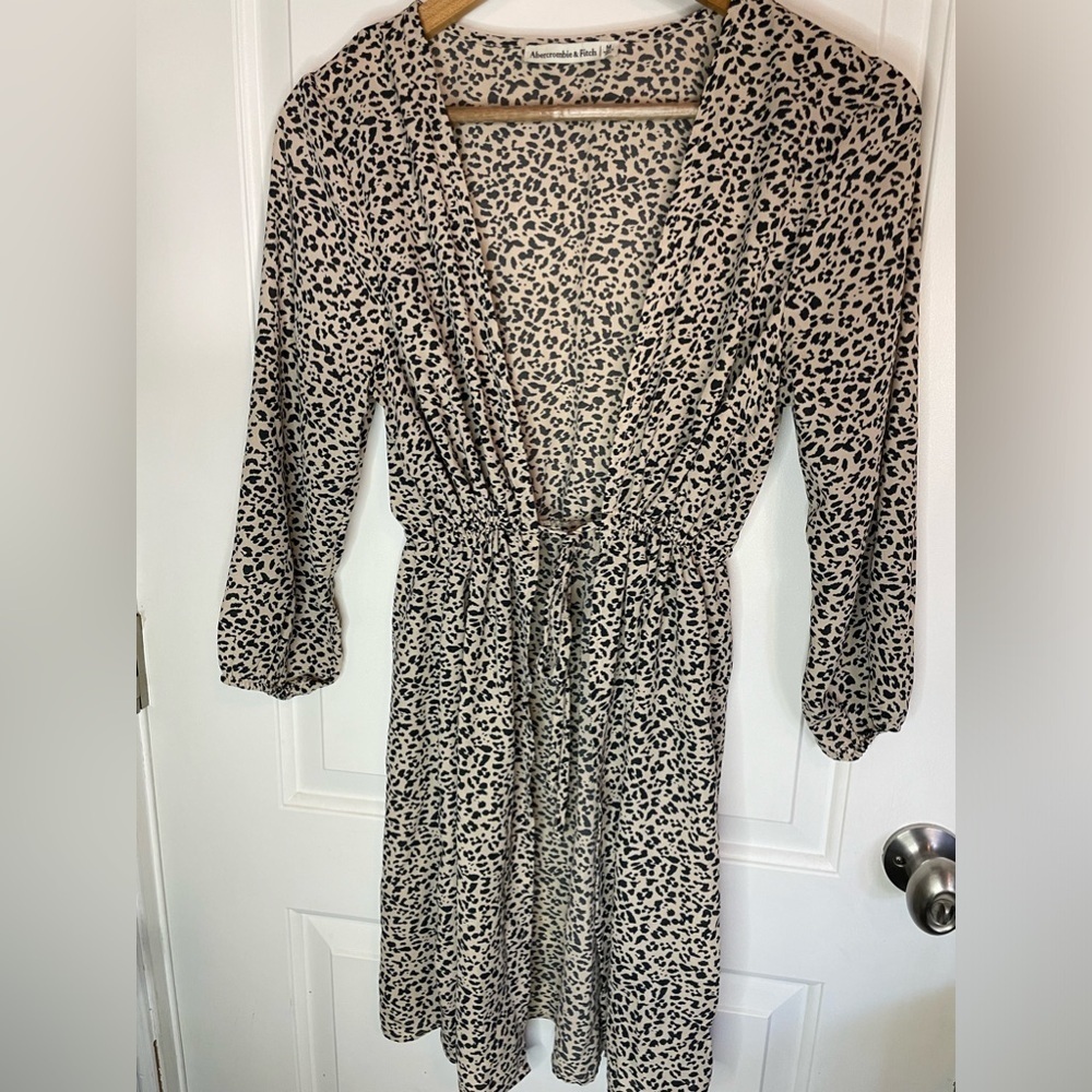 Abercrombie & Fitch Women’s Puff Sleeve Kimono Tan Leopard Size Medium - Picture 5 of 5